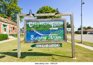 the-mother-in-law-bridge-advertising-sign-in-croswell-michigan-a0hjjh